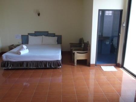 Sr Hotel Surat Thani Bilik gambar